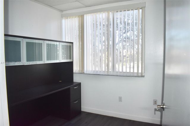 5590 W 20th Ave, Hialeah, FL 33016