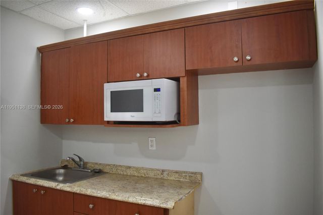 5590 W 20th Ave, Hialeah, FL 33016