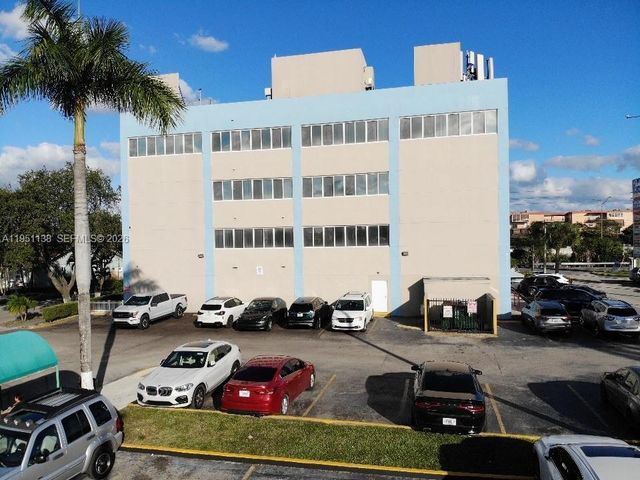 5590 W 20th Ave, Hialeah, FL 33016