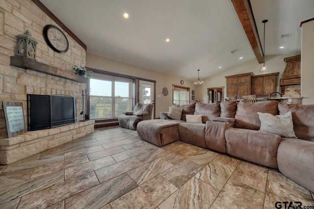 13109 W FM 16, Lindale, TX 75771