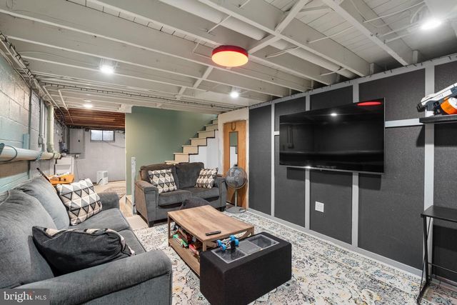 819 HERITAGE RD, Cinnaminson, NJ 08077