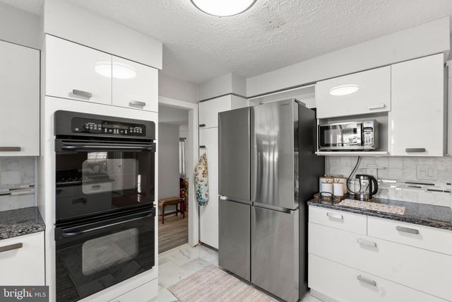 819 HERITAGE RD, Cinnaminson, NJ 08077