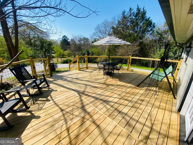 288 Davis Avenue, Toccoa, GA 30577