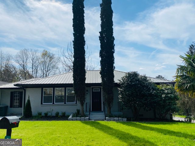 288 Davis Avenue, Toccoa, GA 30577