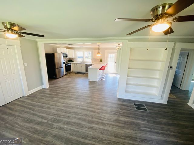 288 Davis Avenue, Toccoa, GA 30577