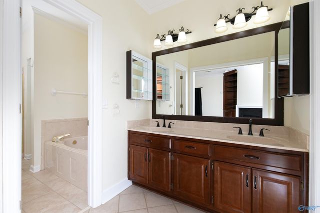 100 Paddington Green, Huntsville, AL 35824