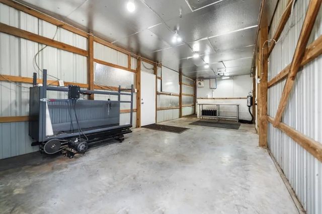 8085 Jackson Road, Krum, TX 76249
