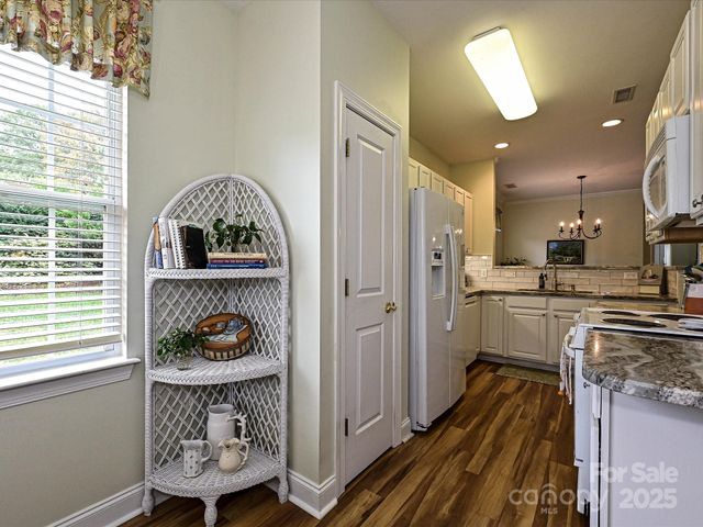 407 Ridgely Green Drive, Pineville, NC 28134