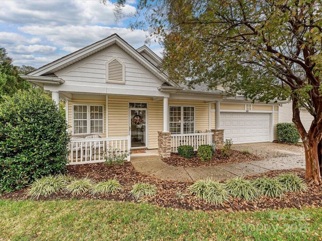 407 Ridgely Green Drive, Pineville, NC 28134