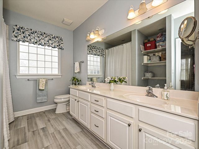 407 Ridgely Green Drive, Pineville, NC 28134