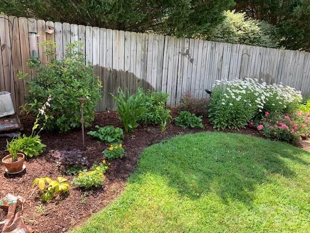 407 Ridgely Green Drive, Pineville, NC 28134