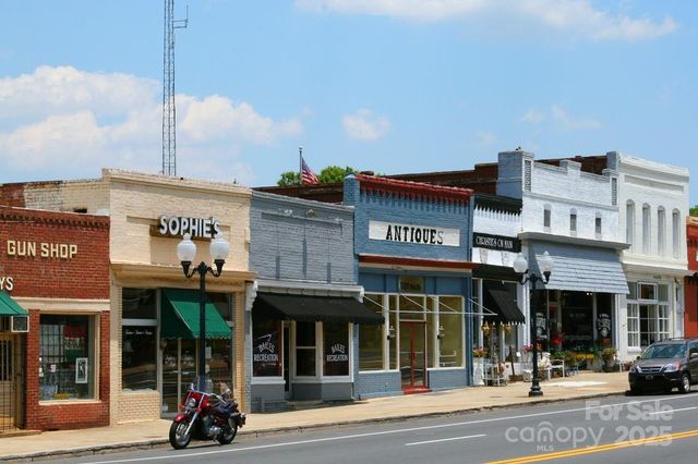 407 Ridgely Green Drive, Pineville, NC 28134