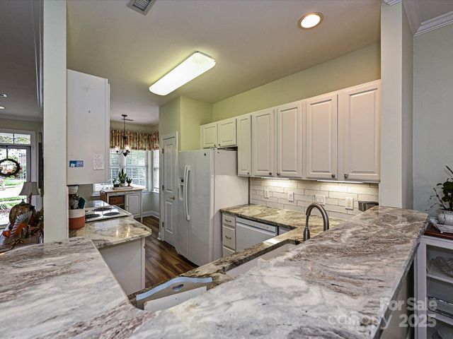 407 Ridgely Green Drive, Pineville, NC 28134