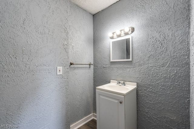 815 Seneca Street NE, Massillon, OH 44646