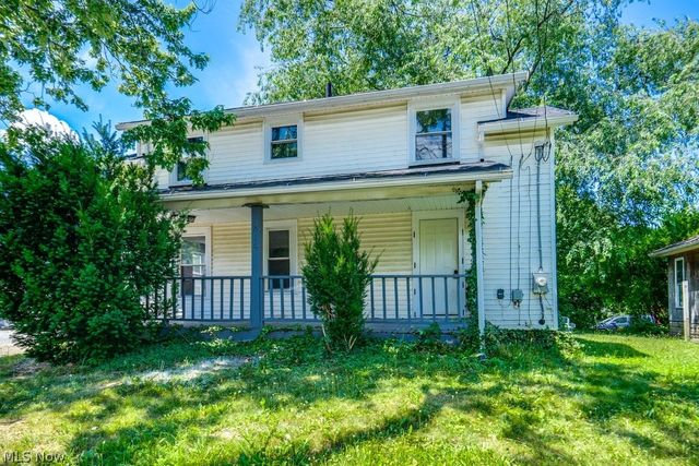 815 Seneca Street NE, Massillon, OH 44646