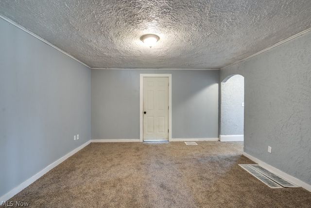 815 Seneca Street NE, Massillon, OH 44646