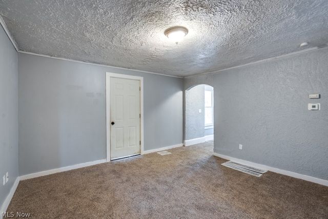 815 Seneca Street NE, Massillon, OH 44646