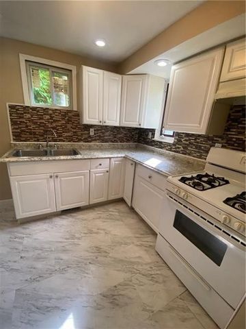 2047 Chalfant, Wilkinsburg, PA 15221