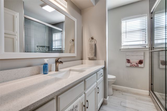 5009 Fairmount Drive, Arlington, TX 76017