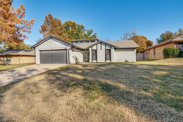 5009 Fairmount Drive, Arlington, TX 76017