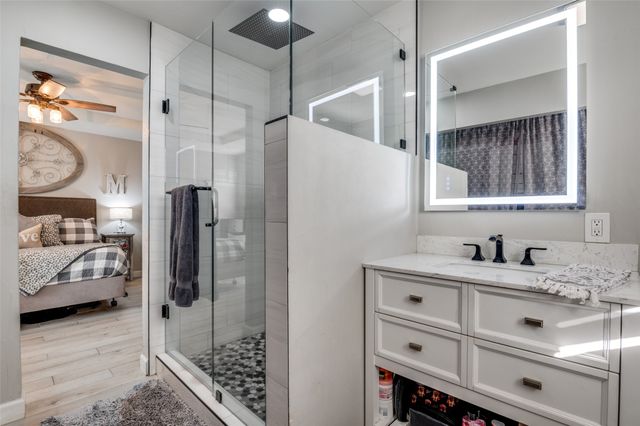 5009 Fairmount Drive, Arlington, TX 76017