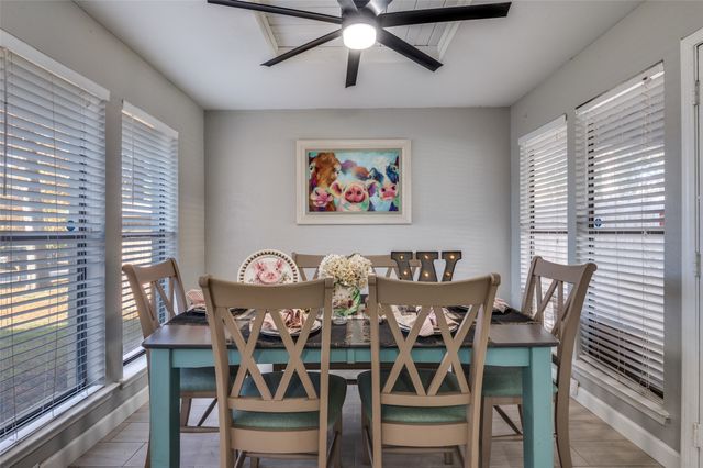 5009 Fairmount Drive, Arlington, TX 76017