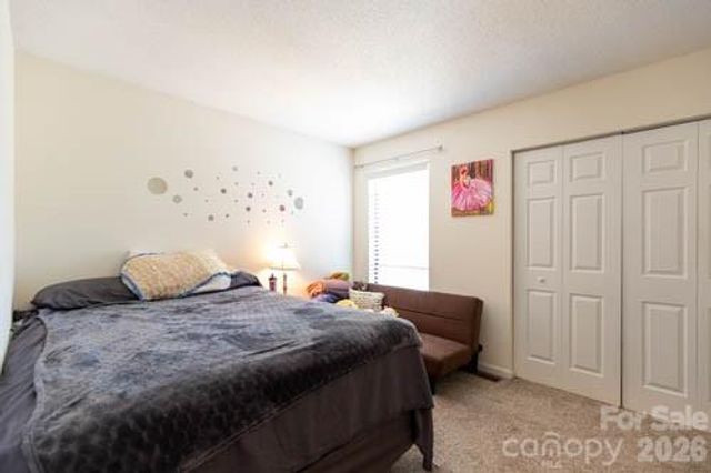 1050 21st Avenue Avenue NW 90, Hickory, NC 28604