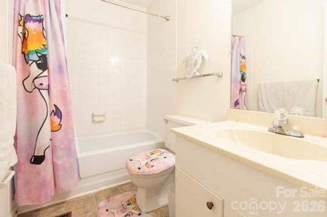 1050 21st Avenue Avenue NW 90, Hickory, NC 28604