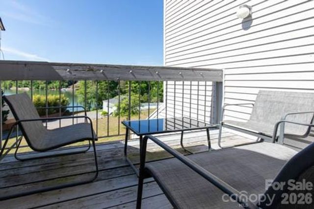 1050 21st Avenue Avenue NW 90, Hickory, NC 28604