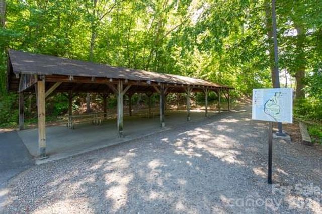 1050 21st Avenue Avenue NW 90, Hickory, NC 28604