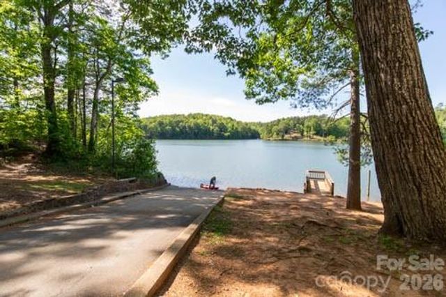 1050 21st Avenue Avenue NW 90, Hickory, NC 28604