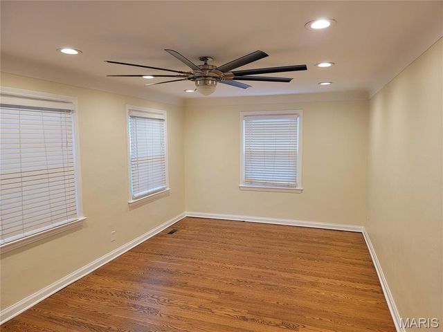 225 S Barat Avenue, Ferguson, MO 63135