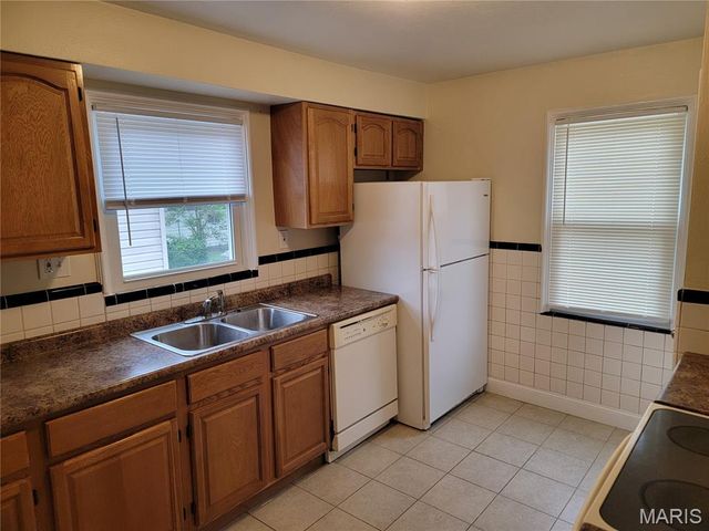 225 S Barat Avenue, Ferguson, MO 63135