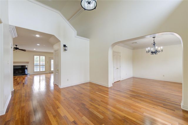 1502 Ashbury Park Lane, Houston, TX 77077