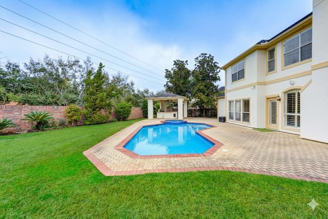 1502 Ashbury Park Lane, Houston, TX 77077