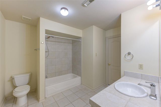 1502 Ashbury Park Lane, Houston, TX 77077