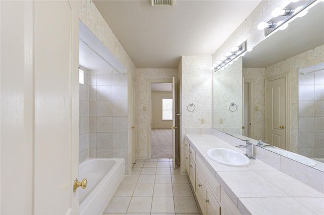 1502 Ashbury Park Lane, Houston, TX 77077