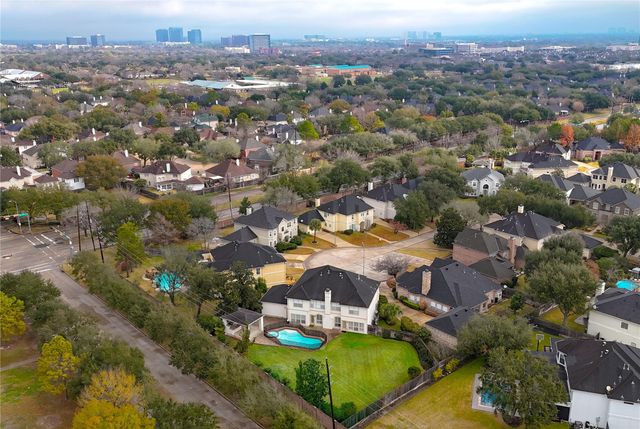 1502 Ashbury Park Lane, Houston, TX 77077