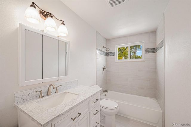 6413 W 76th Avenue, Arvada, CO 80003