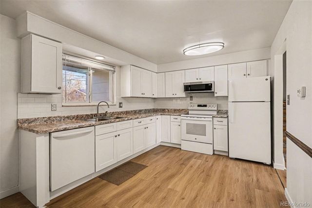 6413 W 76th Avenue, Arvada, CO 80003