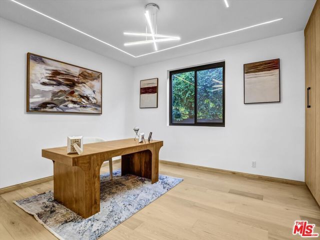 3943 Wade Street, Los Angeles, CA 90066