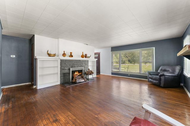 2800 E 73rd Avenue, Merrillville, IN 46410