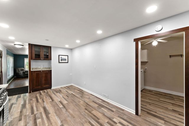 2800 E 73rd Avenue, Merrillville, IN 46410