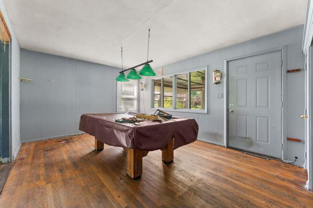 2800 E 73rd Avenue, Merrillville, IN 46410