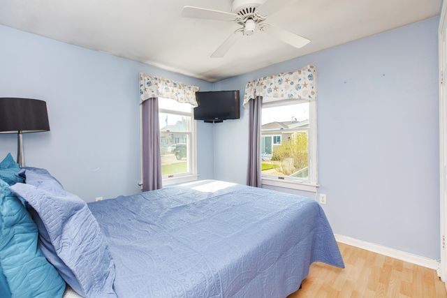 21 Fuller Acres Apt 4, Hampton, NH 03842