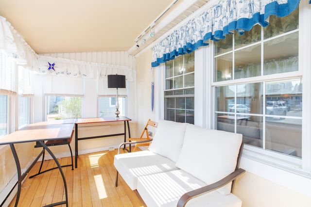 21 Fuller Acres Apt 4, Hampton, NH 03842