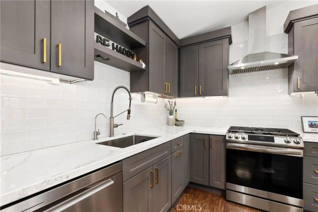 22 Misty Creek Lane, Laguna Hills, CA 92653