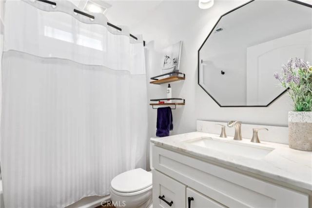 22 Misty Creek Lane, Laguna Hills, CA 92653