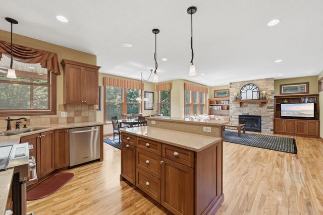 365 English Court Drive, Hudson, WI 54016