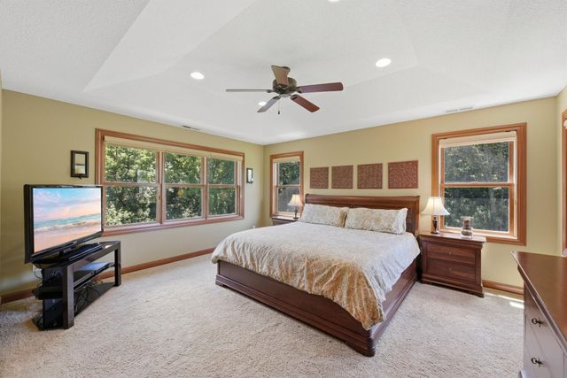 365 English Court Drive, Hudson, WI 54016